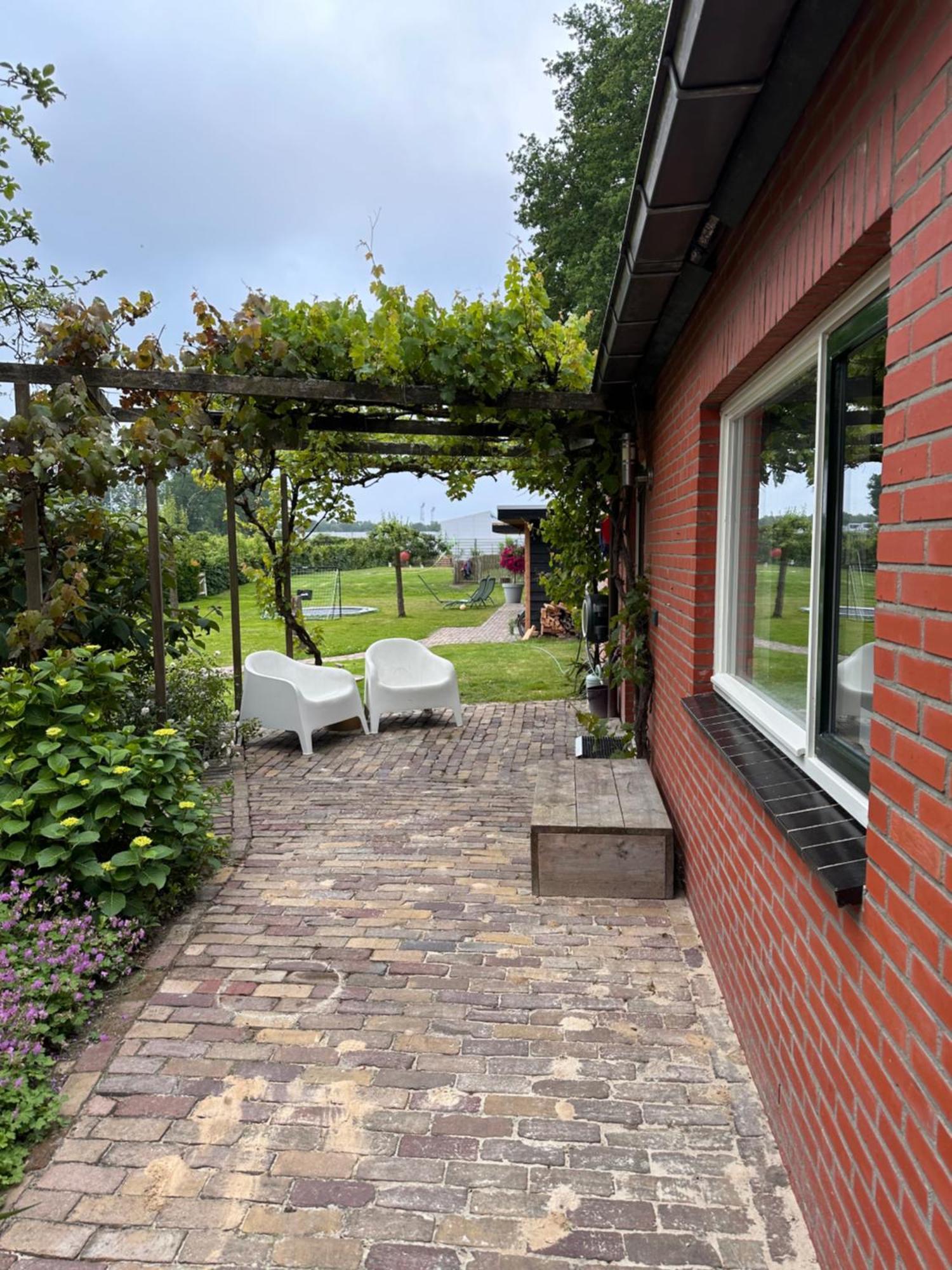 B&B Het Kleine Huisje Emmen Eksteriør billede